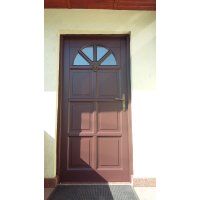 Odnawianie drzwi z drewna - renowacja drzwi
